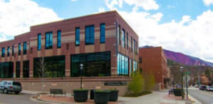 photo - exterior of the Glenwood Spring Branch Library and Morgride Commons